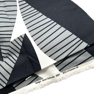 Ikea Anna Solander 2007 Remnant Bold Graphic Leaf Black White Gray 72"L x 58"W